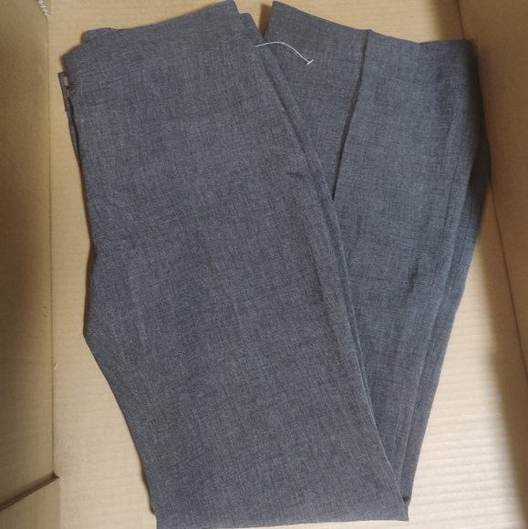 Gray Nine West Dress Pants (4) like new - Picture 3 of 9